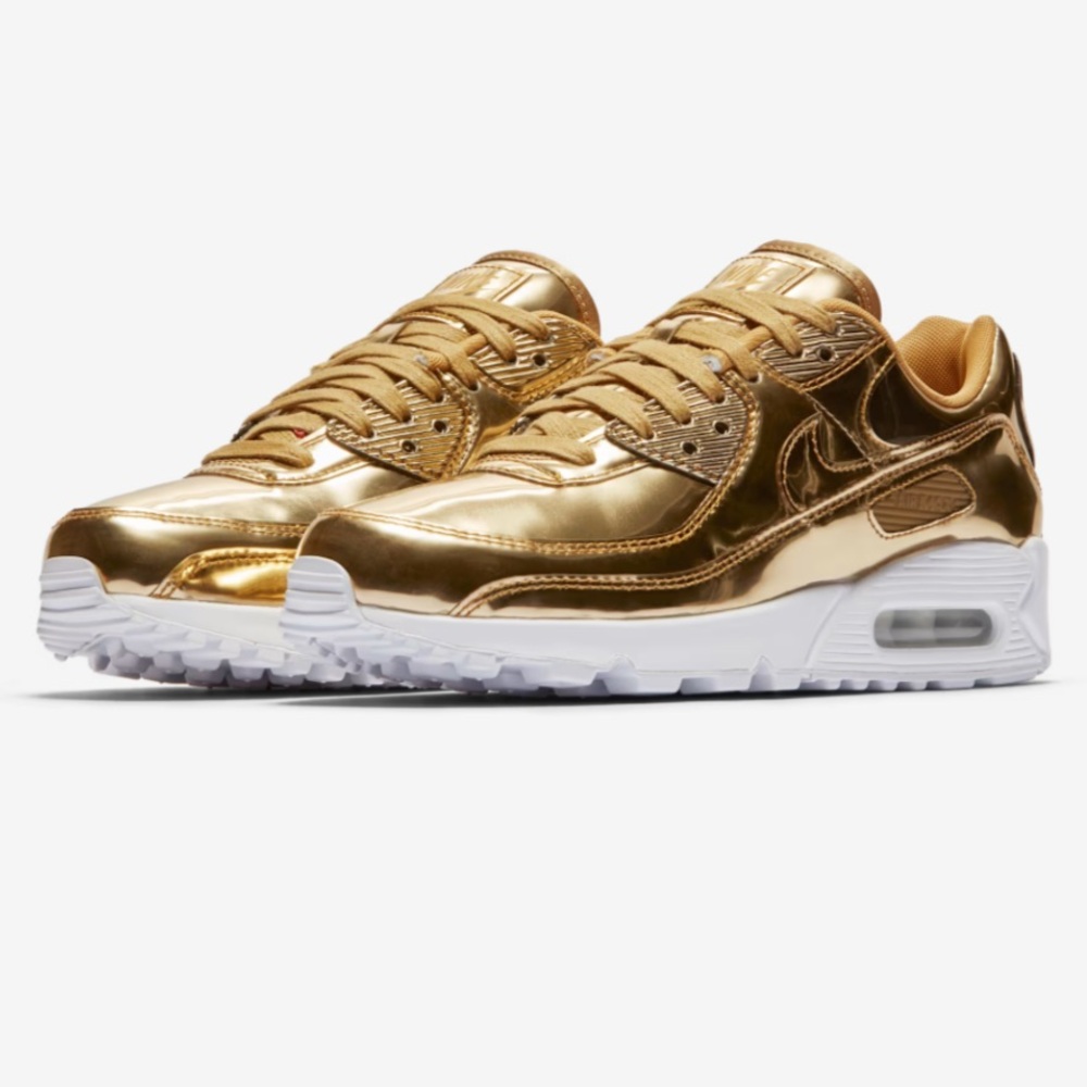 Women’s Nike Air Max 90 in Gold size 8.5
